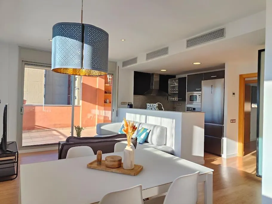 סנט אדריה דה בסוס Large Terrace Luxury Apartment 0*, סנט אדריה דה בסוס