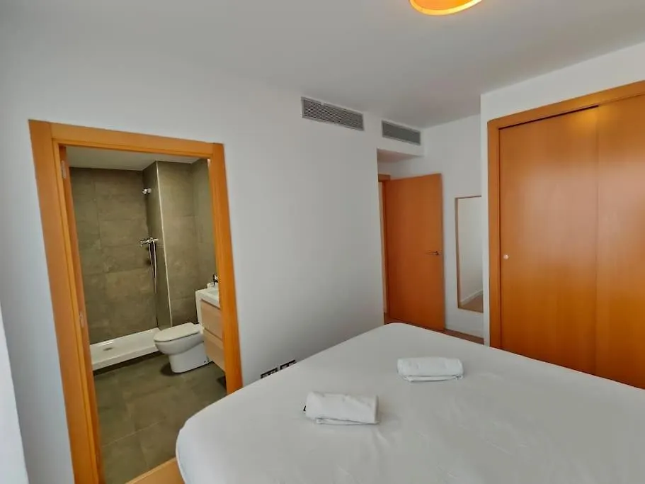 סנט אדריה דה בסוס Large Terrace Luxury Apartment